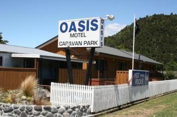 Motel Oasis &