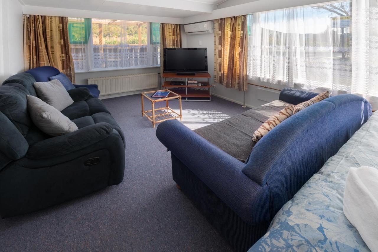 Motel Oasis & 4*